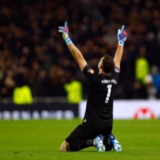 Destaques do goleiro Emiliano Martínez em meados de 2023